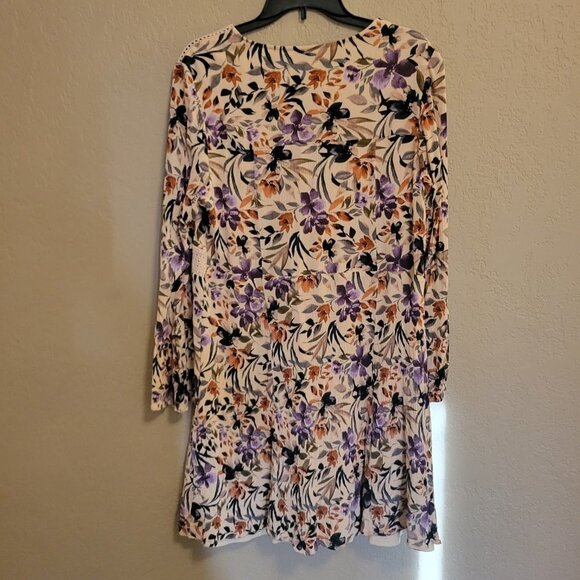 Torrid Floral Mini Dress with Crochet Detail - Picture 5 of 11